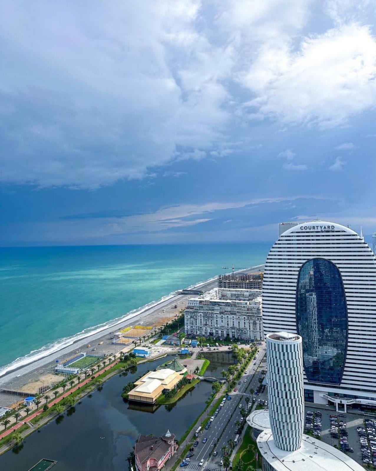 Queen Apartments In Batumi Exterior foto